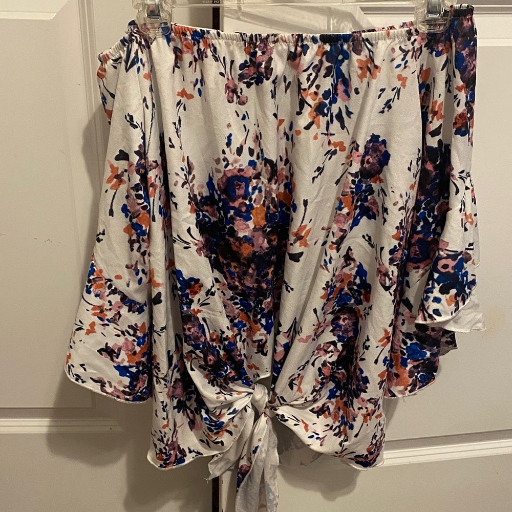 Chic Off-Shoulder Floral Blouse